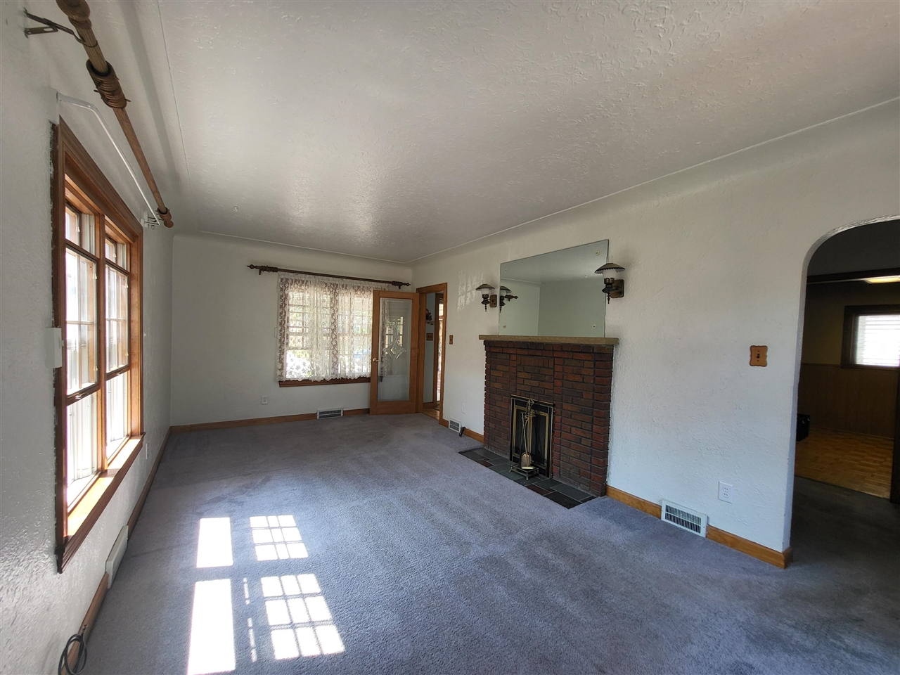 Homes for sale in Allen Park, MI | 15282 Regina Ave, Allen Park, MI 48101 | MLS# 70487186