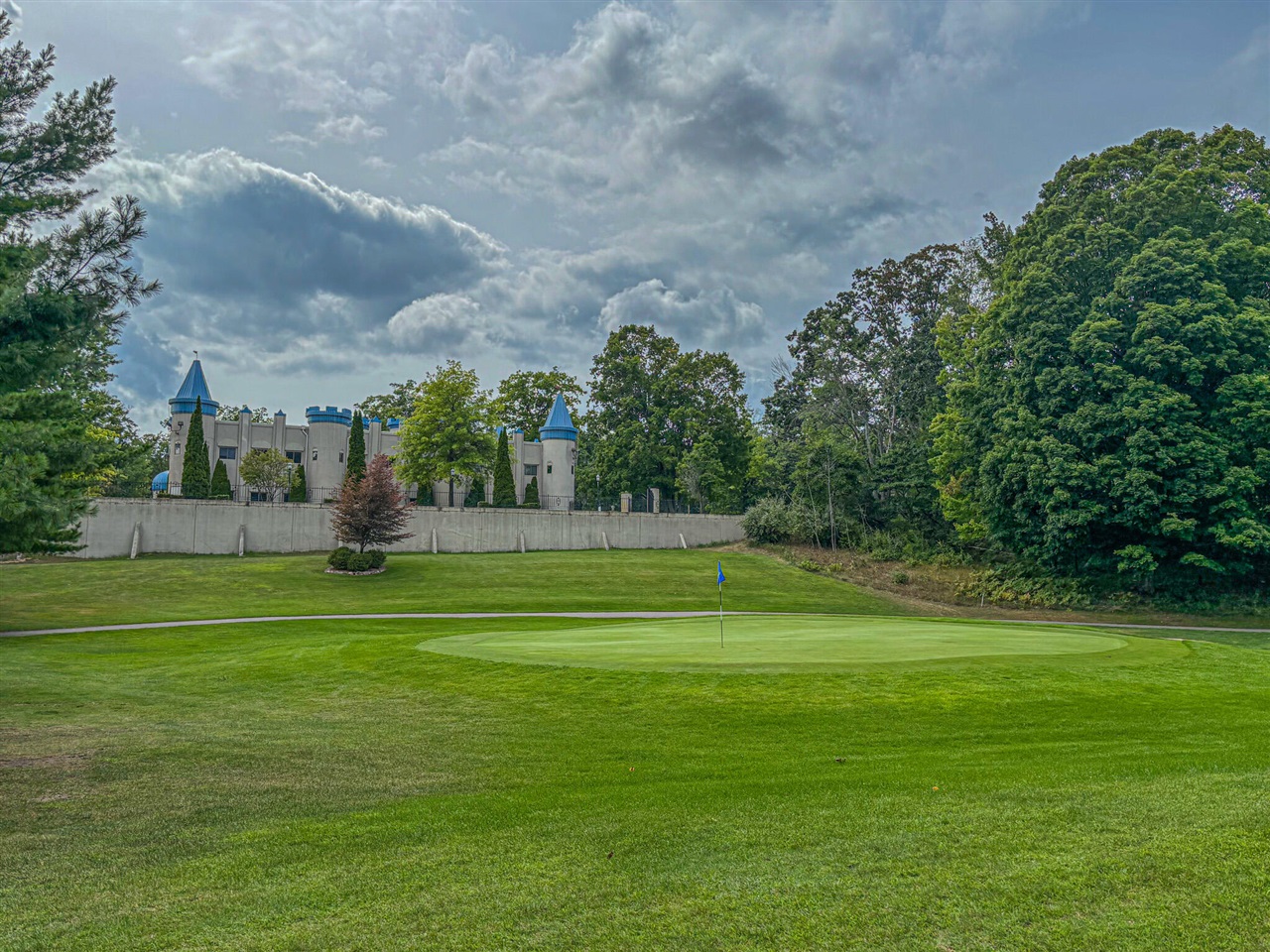 Homes for sale in Canadian Lakes, MI | 9384 E Circle Dr, Canadian Lakes, MI 49346 | MLS# 70487189