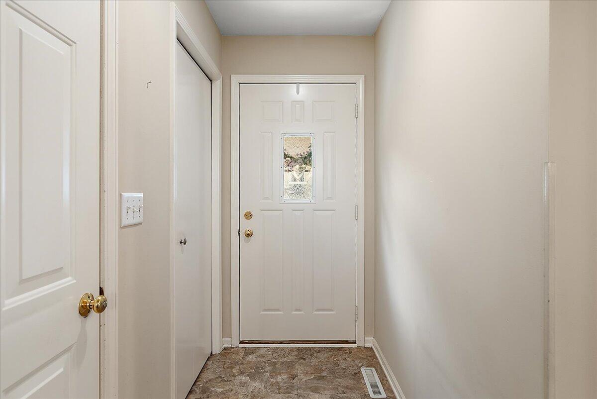 Homes for sale in Grand Rapids, MI | 1409 8Th St, Grand Rapids, MI 49504 | MLS# 70487255