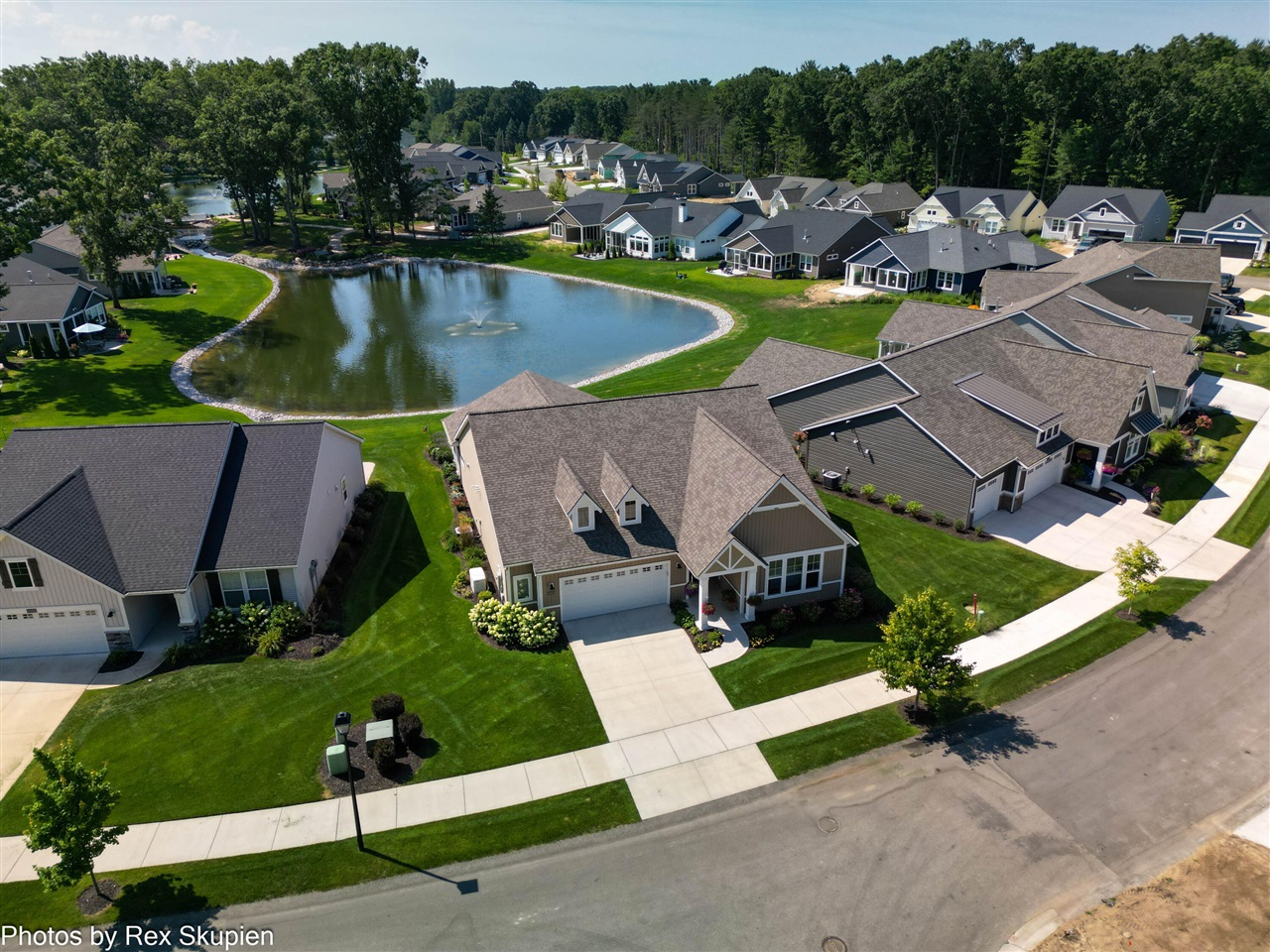 Homes for sale in Spring Lake, MI | 14924 Bethpage Dr, Spring Lake, MI 49456 | MLS# 70487473