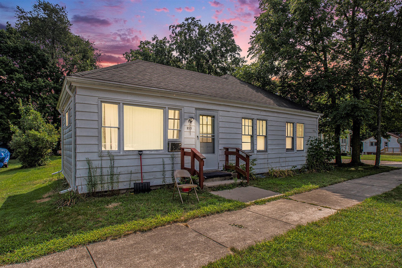 Homes for sale in Cassopolis, MI | 228 N First St, Cassopolis, MI 49031 | MLS# 70487593