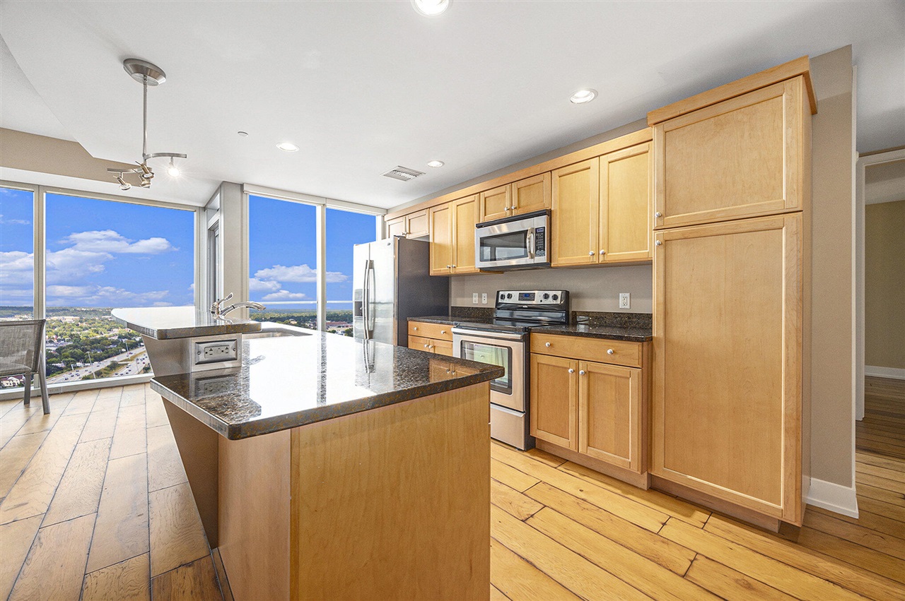 Homes for sale in Grand Rapids, MI | 335 Bridge St #2403, Grand Rapids, MI 49504 | MLS# 70487666