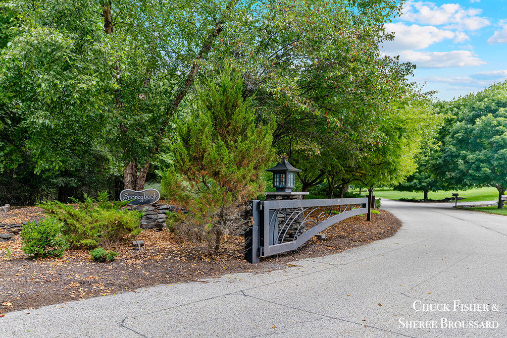 Homes for sale in Ada, MI | 7286 Storey Book Ln, Ada, MI 49301 | MLS# 70487752