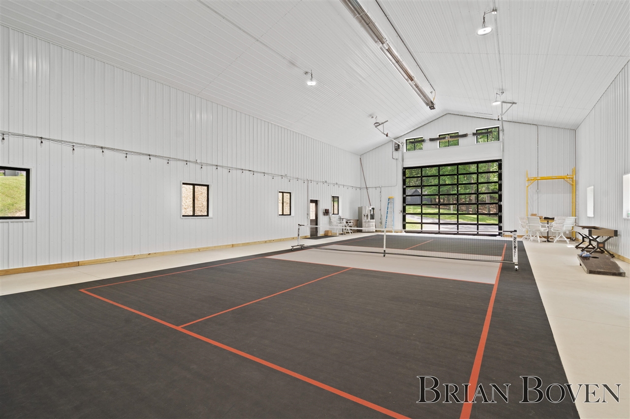 Homes for sale in Rockford, MI | 8311 Rum Creek Trl, Rockford, MI 49341 | MLS# 70487885