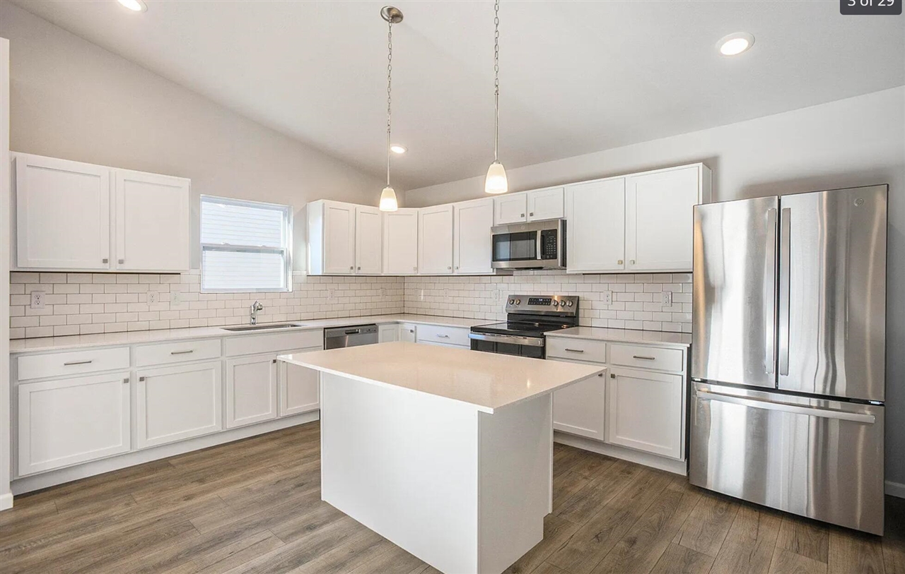 Homes for sale in Three Rivers, MI | 1212 Pine St, Three Rivers, MI 49093 | MLS# 70488265