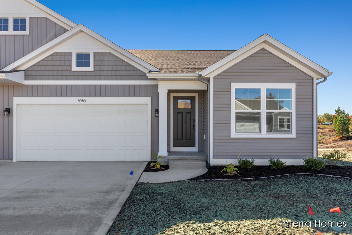 Homes for sale in Comstock Park, MI | 996 Scioto Dr #1, Comstock Park, MI 49321 | MLS# 70488349