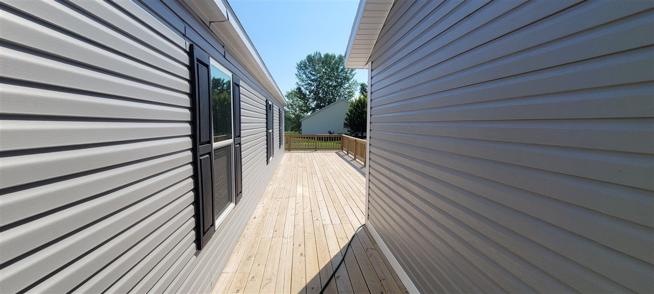 Homes for sale in Hart, MI | 5556 W Lake Blvd, Hart, MI 49420 | MLS# 70488385