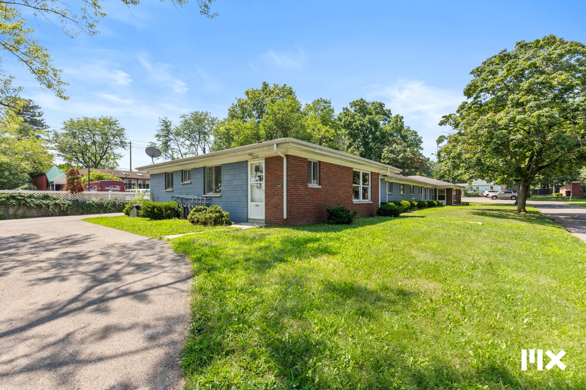 Homes for sale in Kalamazoo, MI | 2826 S Burdick St, Kalamazoo, MI 49001 | MLS# 70488720