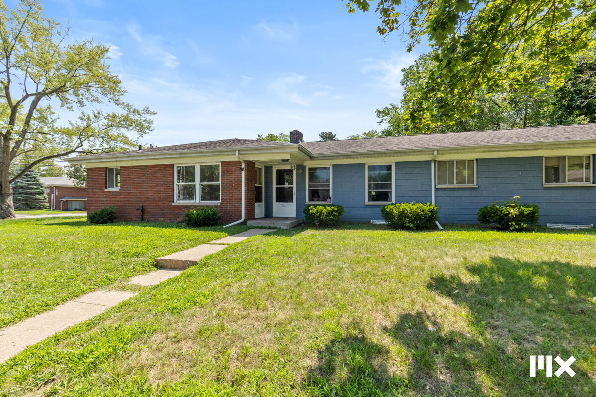 Homes for sale in Kalamazoo, MI | 2826 S Burdick St, Kalamazoo, MI 49001 | MLS# 70488720