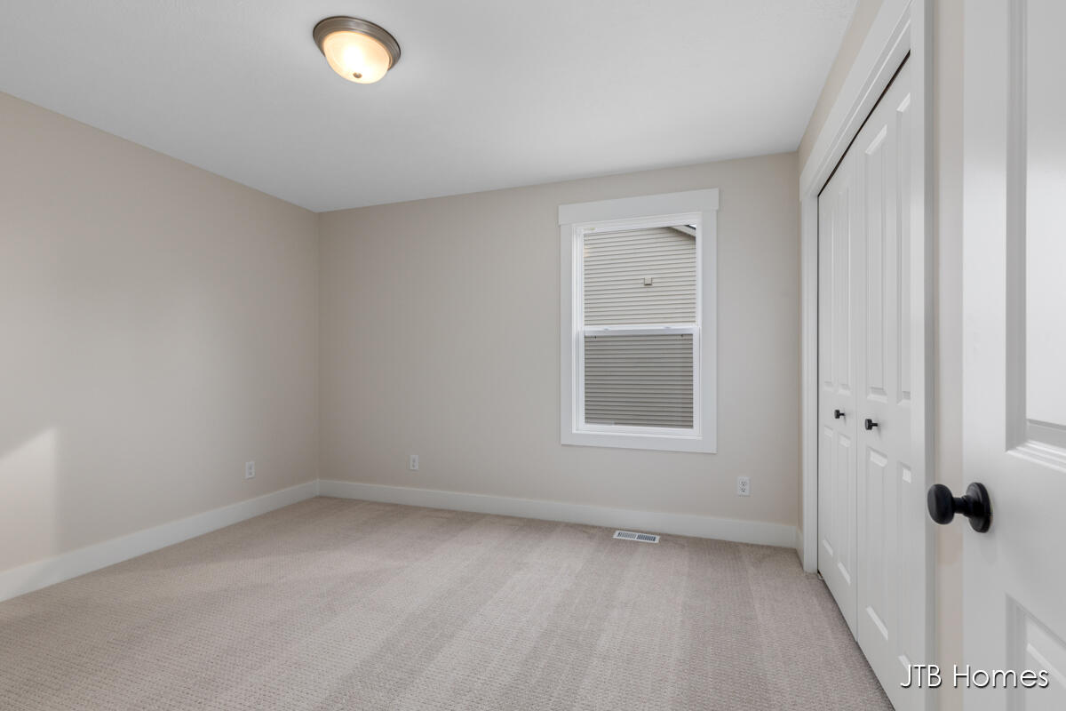 Homes for sale in Lowell, MI | 1080 N Washington St, Lowell, MI 49331 | MLS# 70488731