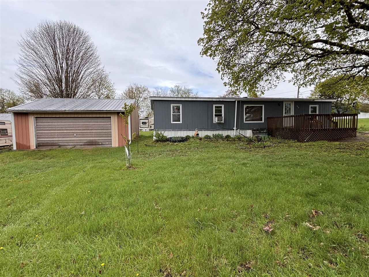 Homes for sale in Lakeview, MI | 208 Clark St, Lakeview, MI 48850 | MLS# 70488766