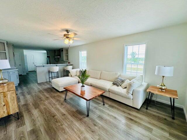 Homes for sale in Norton Shores, MI | 1283 E Ellis Rd #21, Norton Shores, MI 49441 | MLS# 70488800