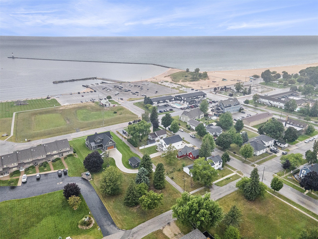 Homes for sale in Ludington, MI | 805 W Loomis St, Ludington, MI 49431 | MLS# 70488899