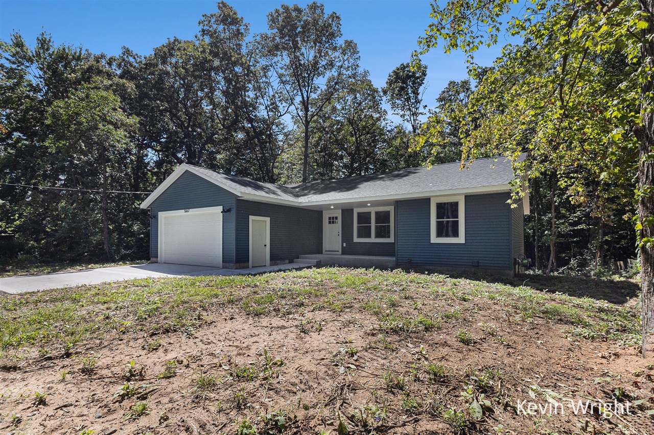 Homes for sale in Twin Lake, MI | 5667 Dalson Rd, Twin Lake, MI 49457 | MLS# 70489186