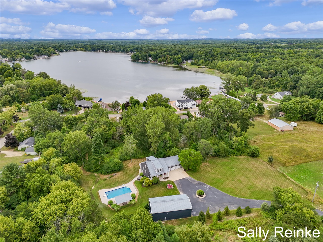 Homes for sale in Sparta, MI | 303 Broman St, Sparta, MI 49345 | MLS# 70489212