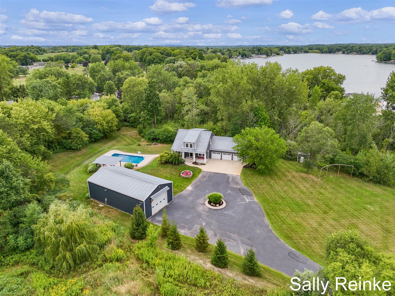 Homes for sale in Sparta, MI | 303 Broman St, Sparta, MI 49345 | MLS# 70489212