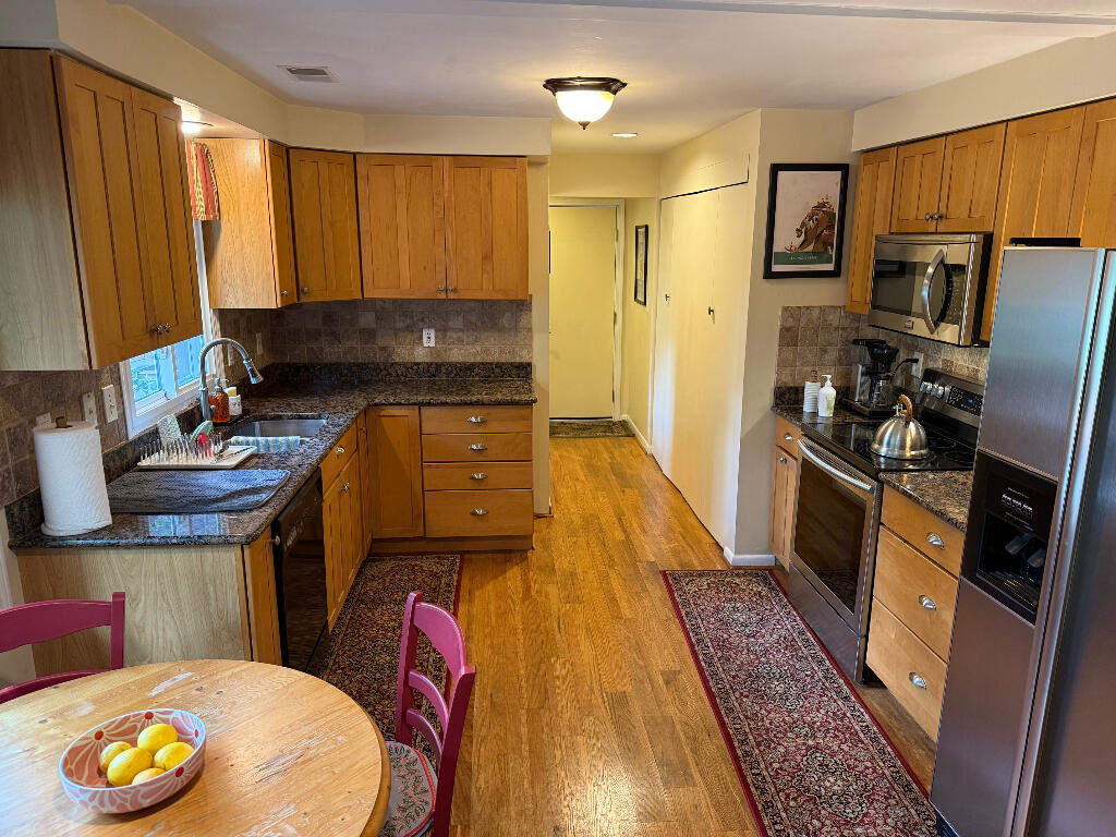 Homes for sale in Troy, MI | 133 Kirk Lane Dr, Troy, MI 48084 | MLS# 70489243