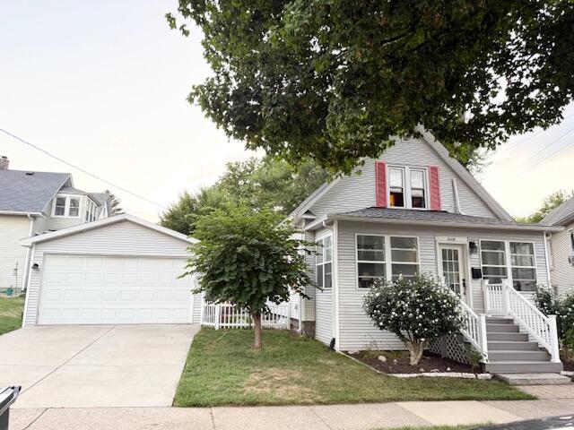 Homes for sale in Saint Joseph, MI | 1008 Wayne St, Saint Joseph, MI 49085 | MLS# 70489258