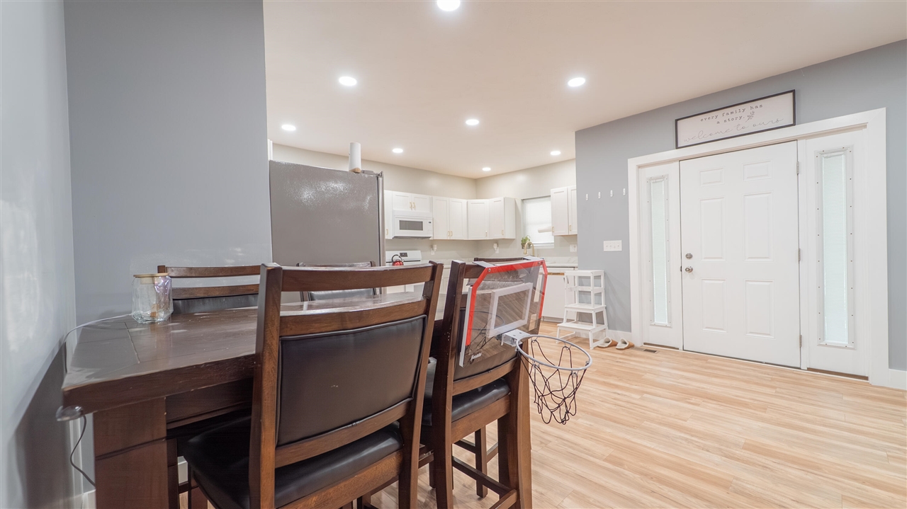 Homes for sale in Dowagiac, MI | 208 E Prairie Ronde St, Dowagiac, MI 49047 | MLS# 70489437