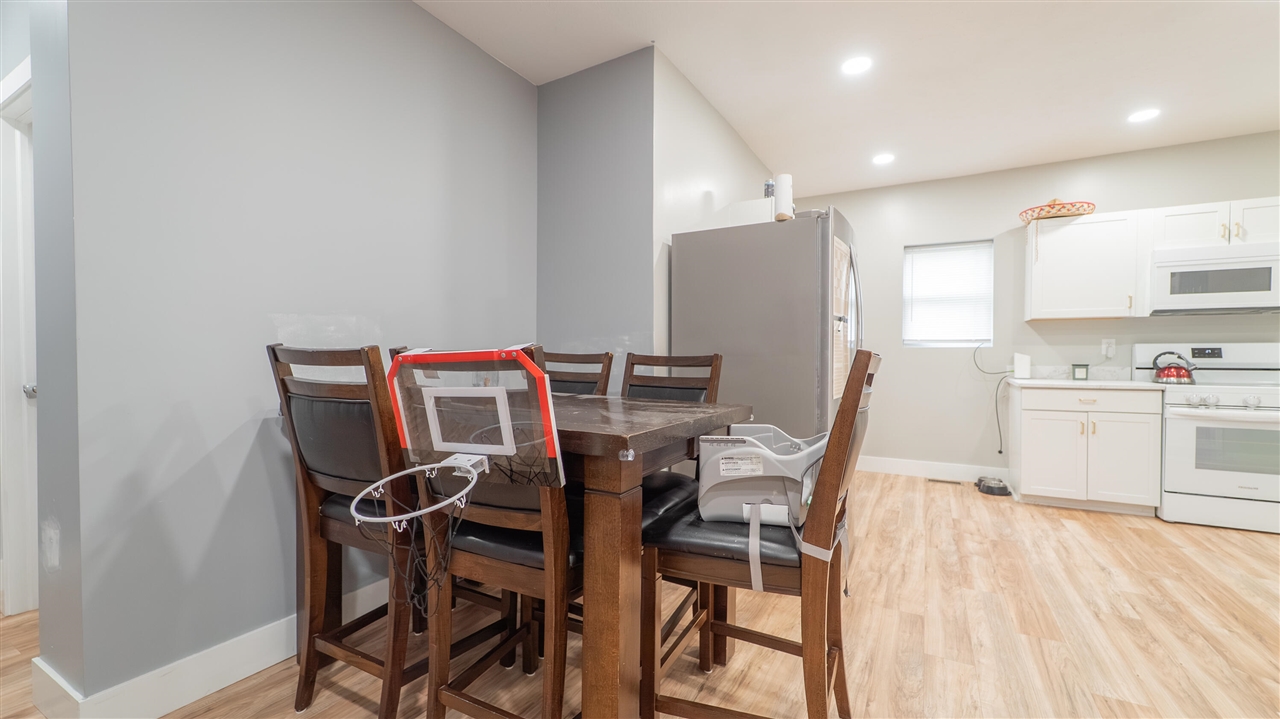 Homes for sale in Dowagiac, MI | 208 E Prairie Ronde St, Dowagiac, MI 49047 | MLS# 70489437