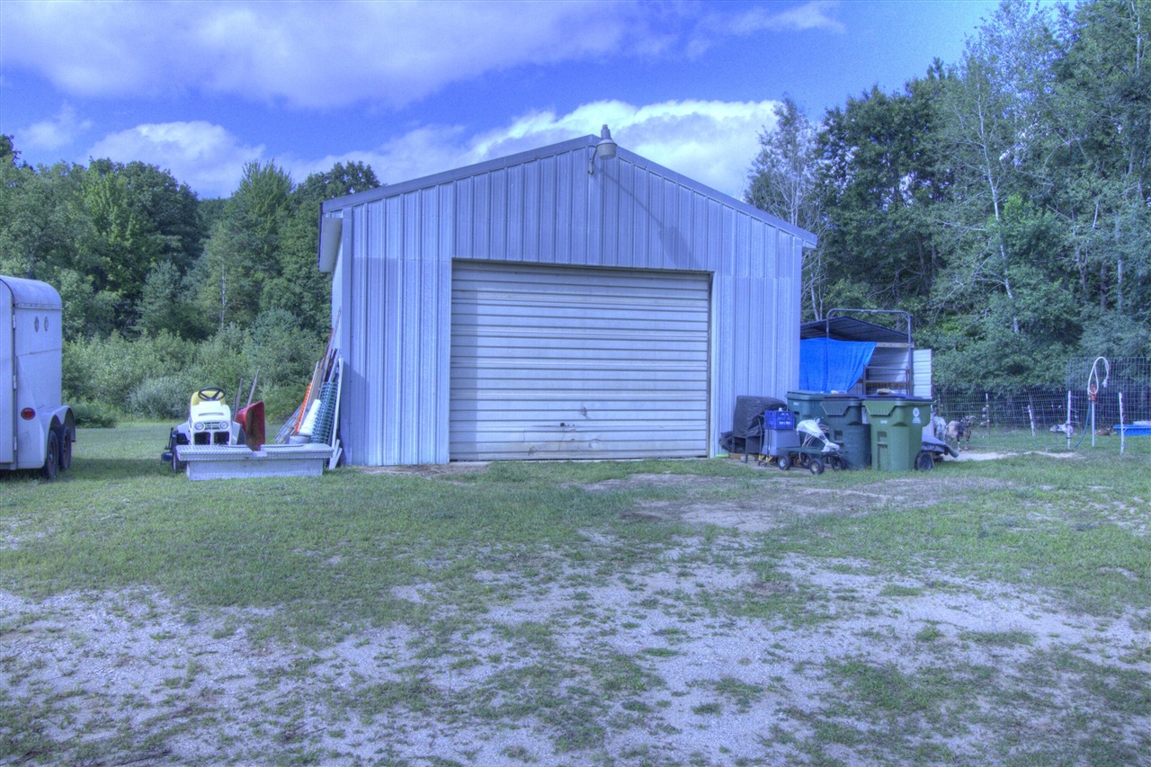 Homes for sale in Vestaburg, MI | 8893 Sanders Rd, Vestaburg, MI 48891 | MLS# 70489710