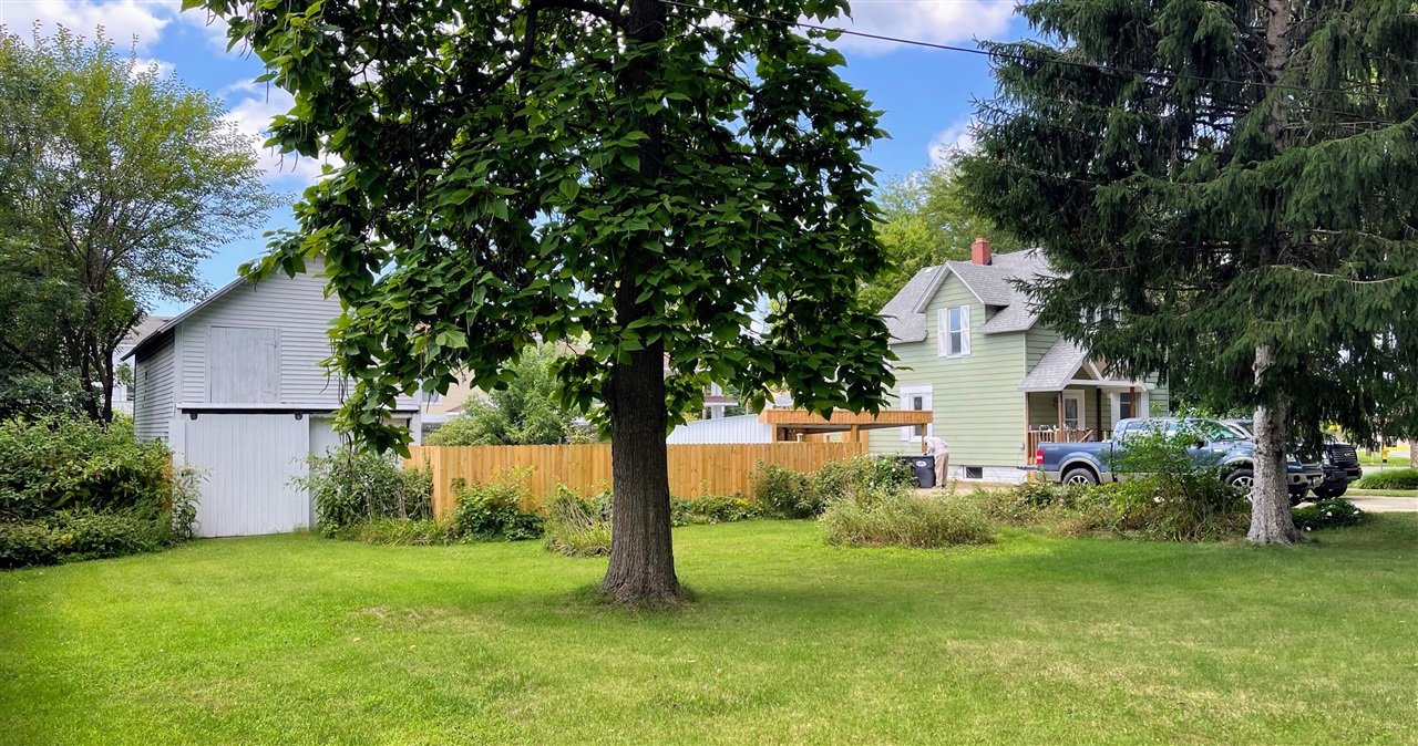 Homes for sale in Watervliet, MI | 214 Sutherland Ave, Watervliet, MI 49098 | MLS# 70489729