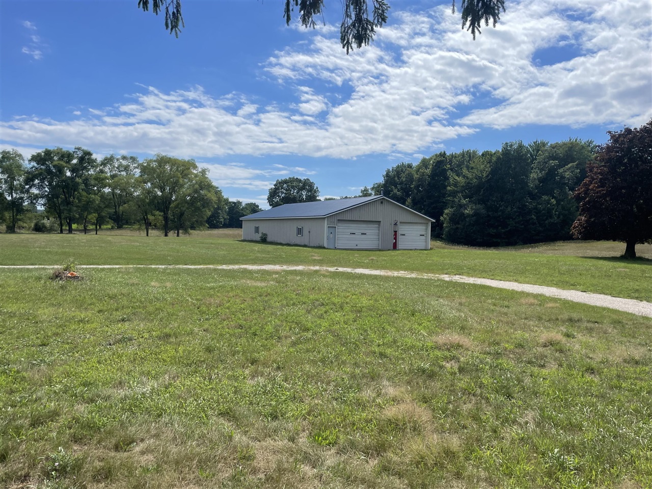 Homes for sale in New Era, MI | 5321 S 36Th Ave, New Era, MI 49446 | MLS# 70489785