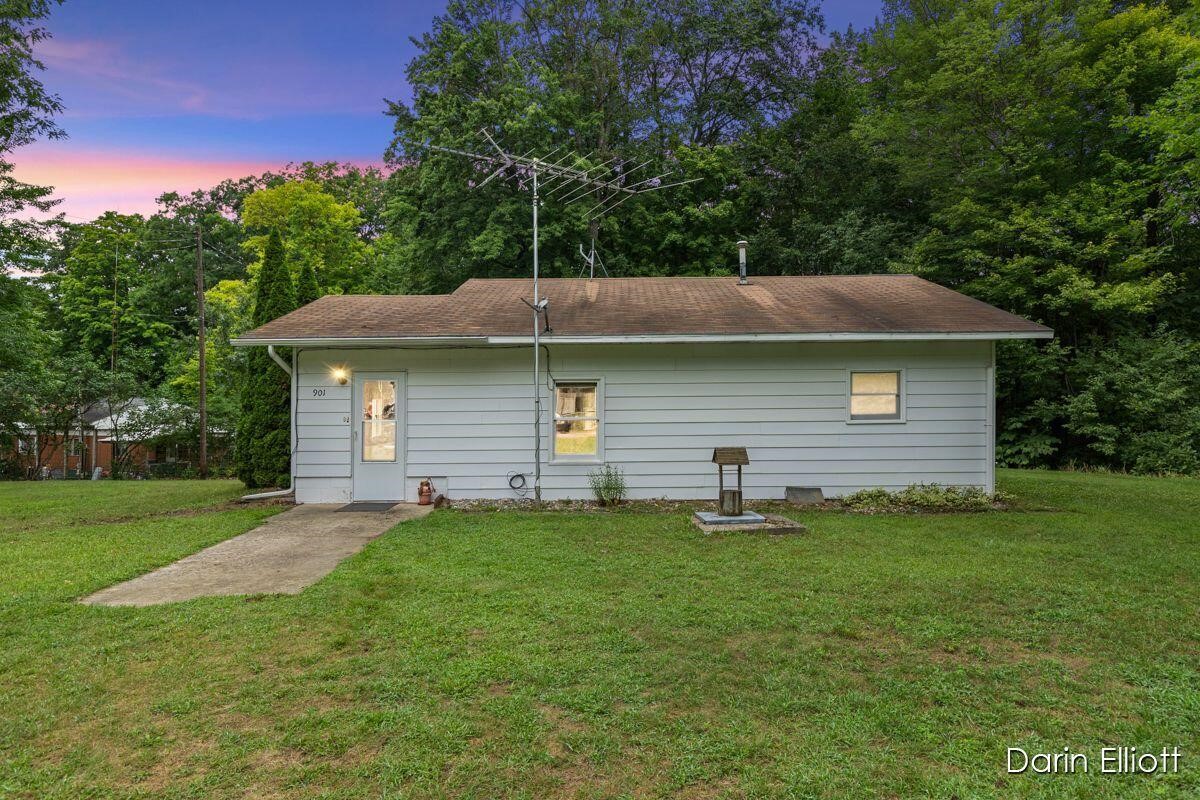 Homes for sale in Stanton, MI | 901 Half Moon Lake Dr, Stanton, MI 48888 | MLS# 70489793