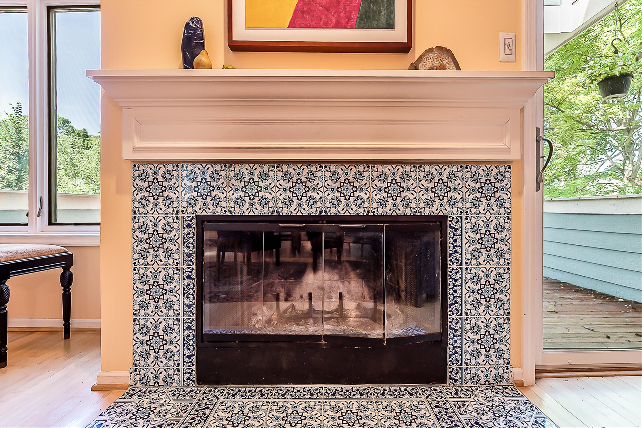 Homes for sale in Ann Arbor, MI | 285 Mulholland Ave, Ann Arbor, MI 48103 | MLS# 70489873