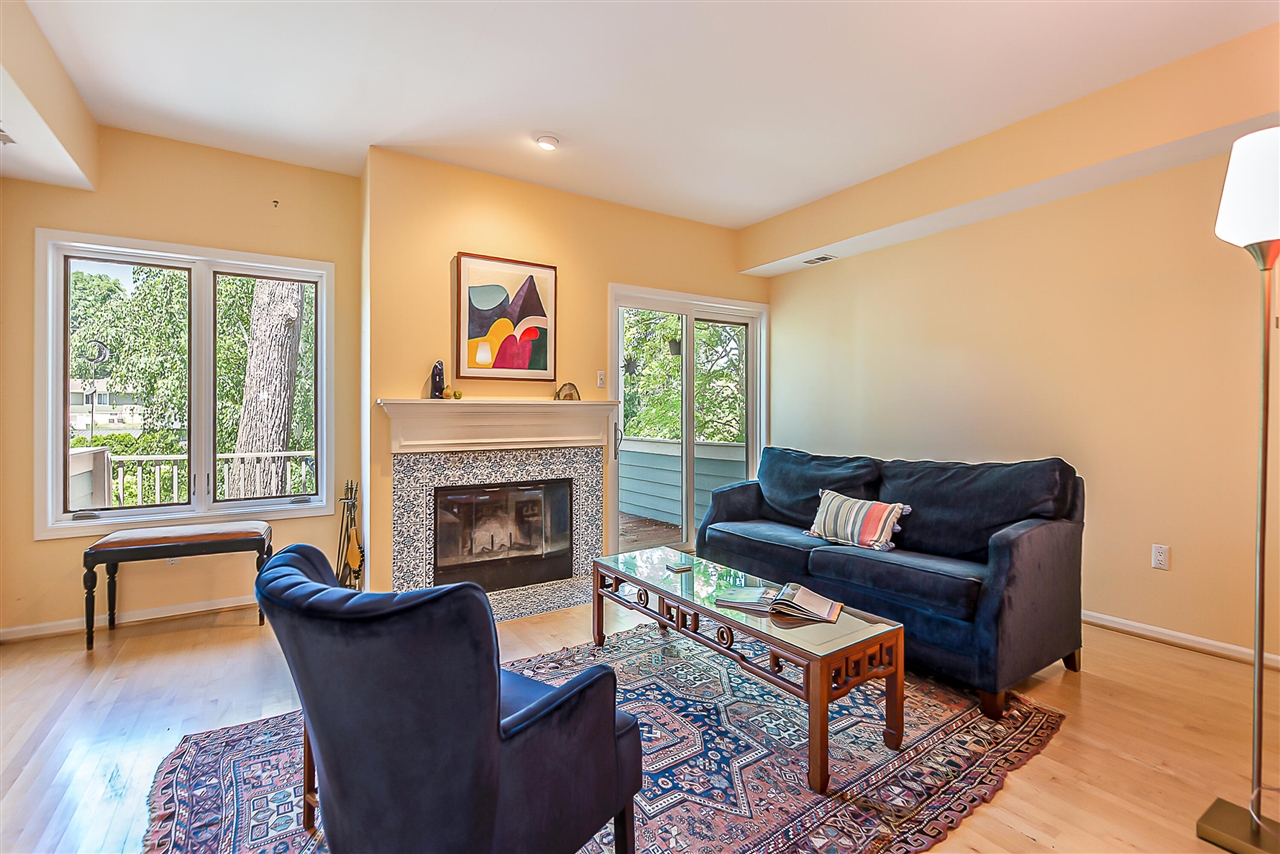 Homes for sale in Ann Arbor, MI | 285 Mulholland Ave, Ann Arbor, MI 48103 | MLS# 70489873