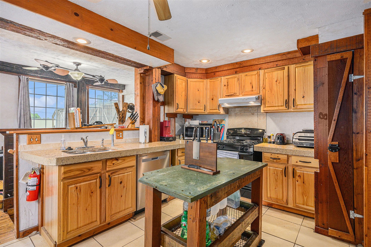 Homes for sale in Plainwell, MI | 721 E Bridge St, Plainwell, MI 49080 | MLS# 70489908