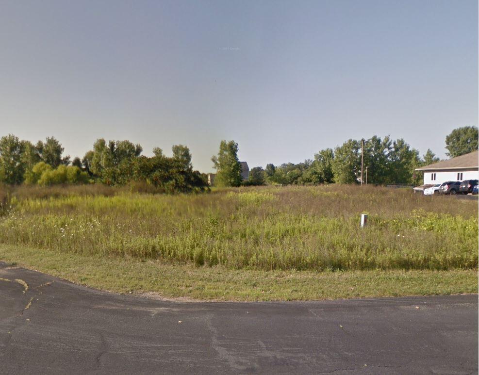 Homes for sale in Kalamazoo, MI | 6735 Seeco Dr, Kalamazoo, MI 49009 | MLS# 70490050