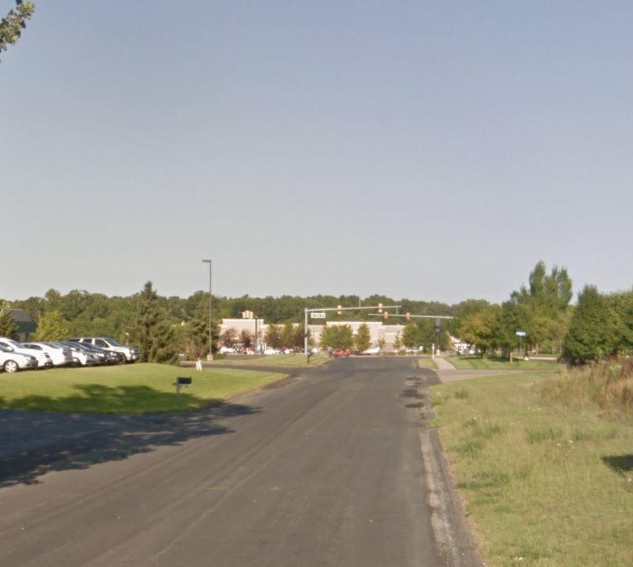 Homes for sale in Kalamazoo, MI | 6735 Seeco Dr, Kalamazoo, MI 49009 | MLS# 70490050