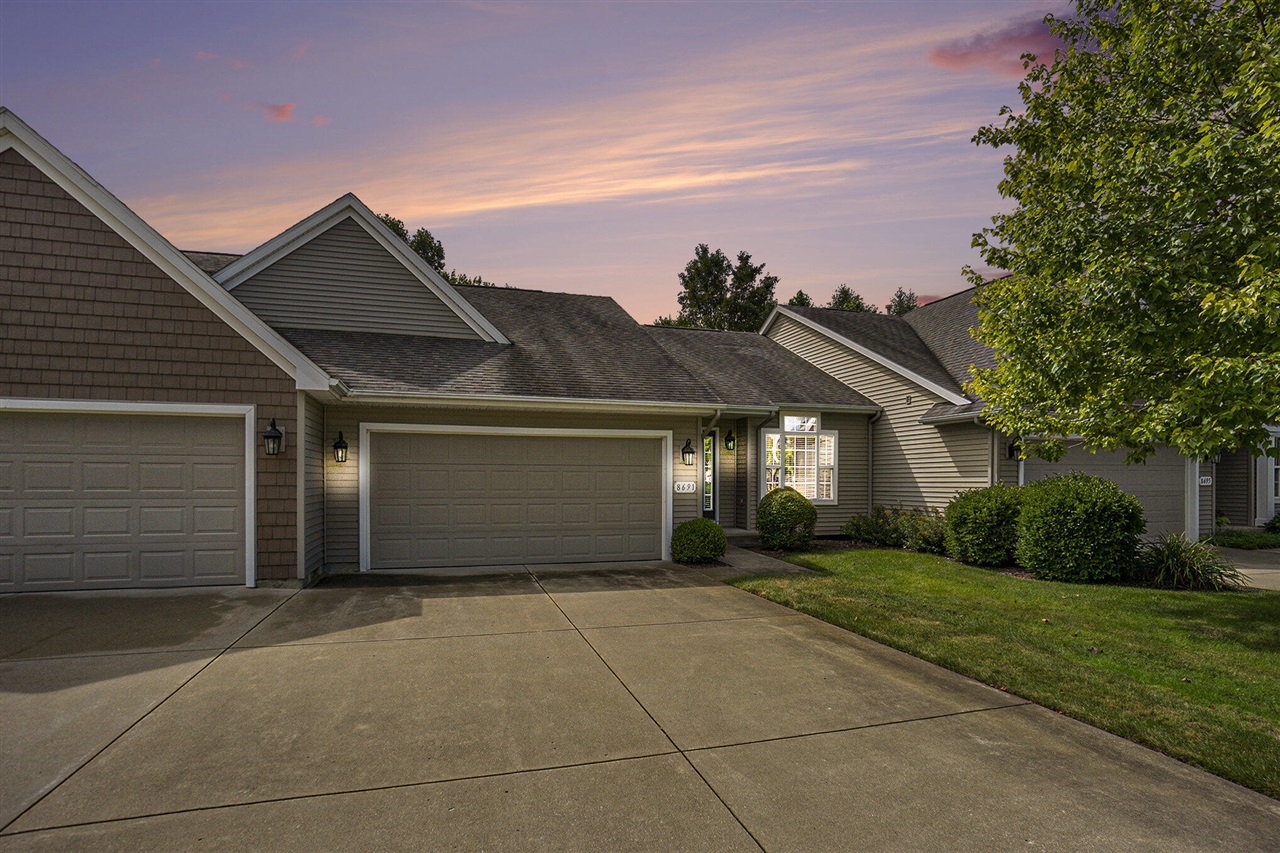 Homes for sale in Portage, MI | 8691 Oakland Hills Cir #2, Portage, MI 49024 | MLS# 70490199