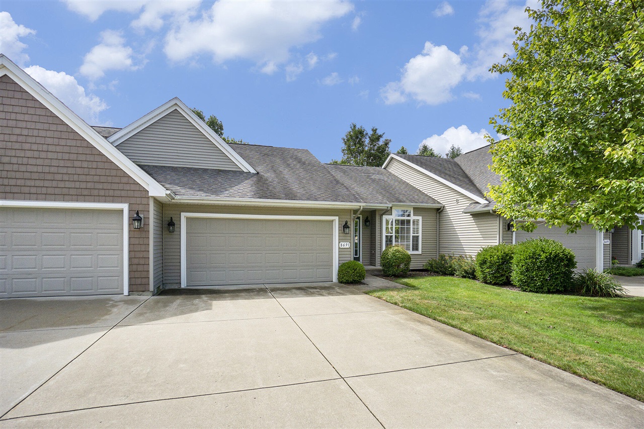 Homes for sale in Portage, MI | 8691 Oakland Hills Cir #2, Portage, MI 49024 | MLS# 70490199