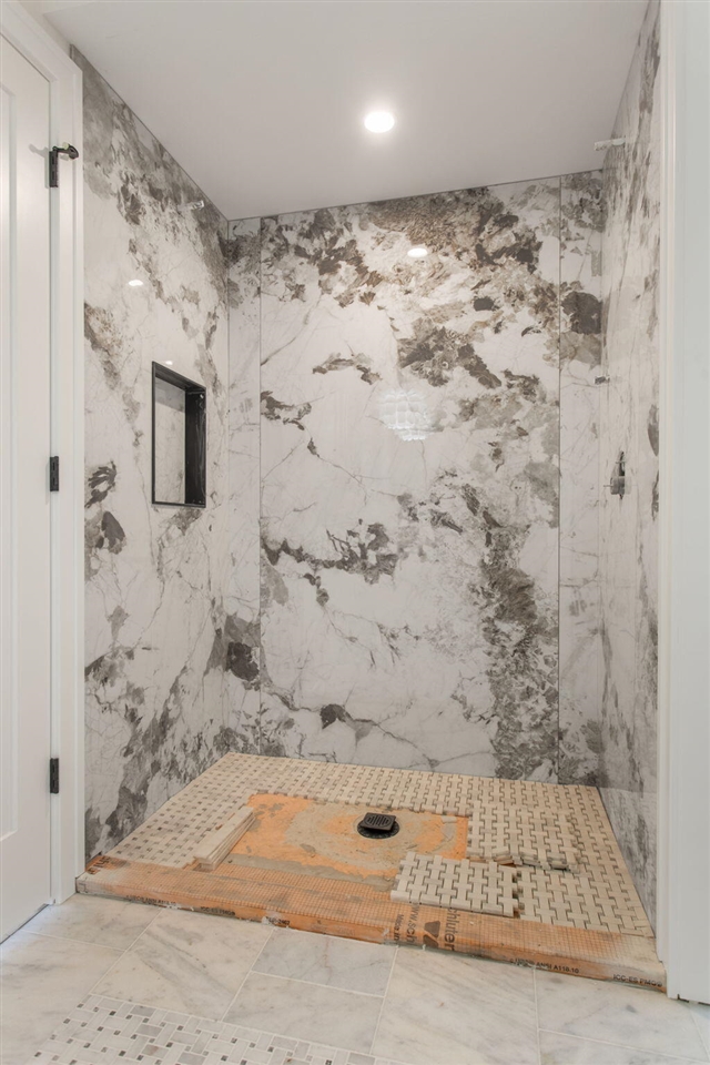 Homes for sale in Spring Lake, MI | 930 W Savidge St #4, Spring Lake, MI 49456 | MLS# 70490427