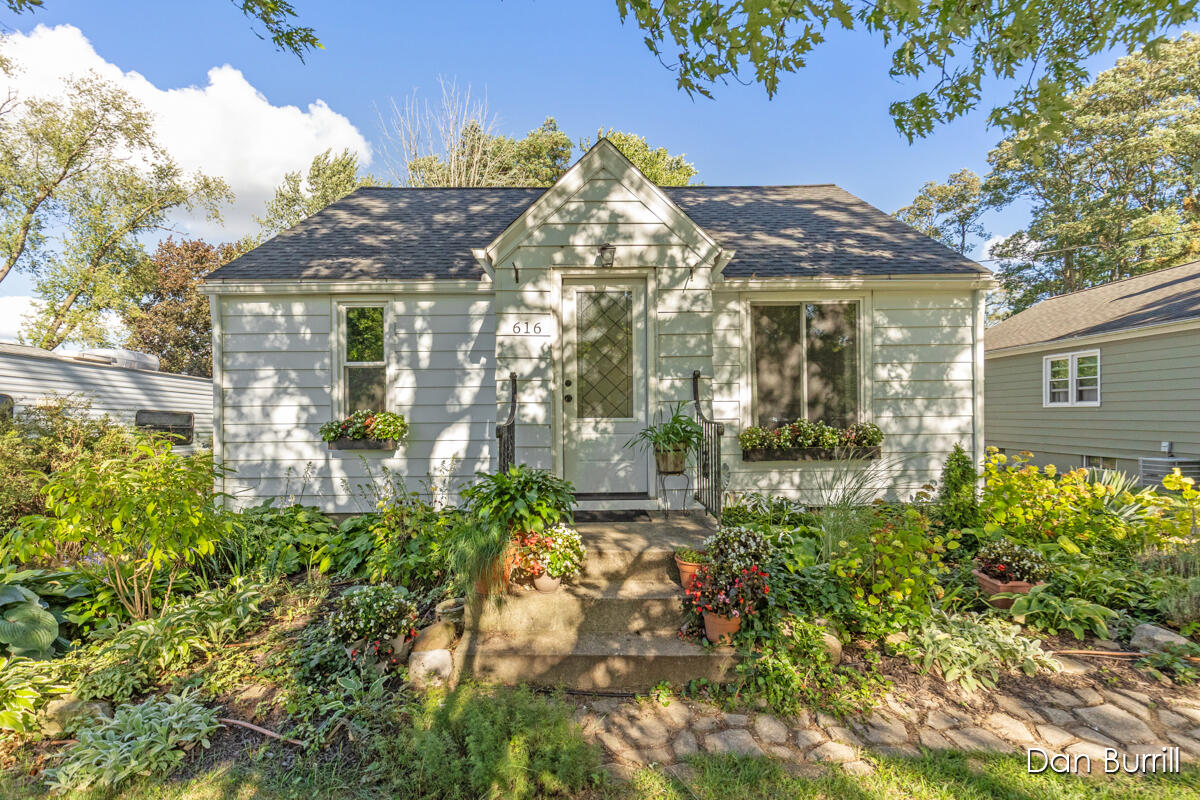 Homes for sale in Wayland, MI | 616 Church St, Wayland, MI 49348 | MLS# 70490492