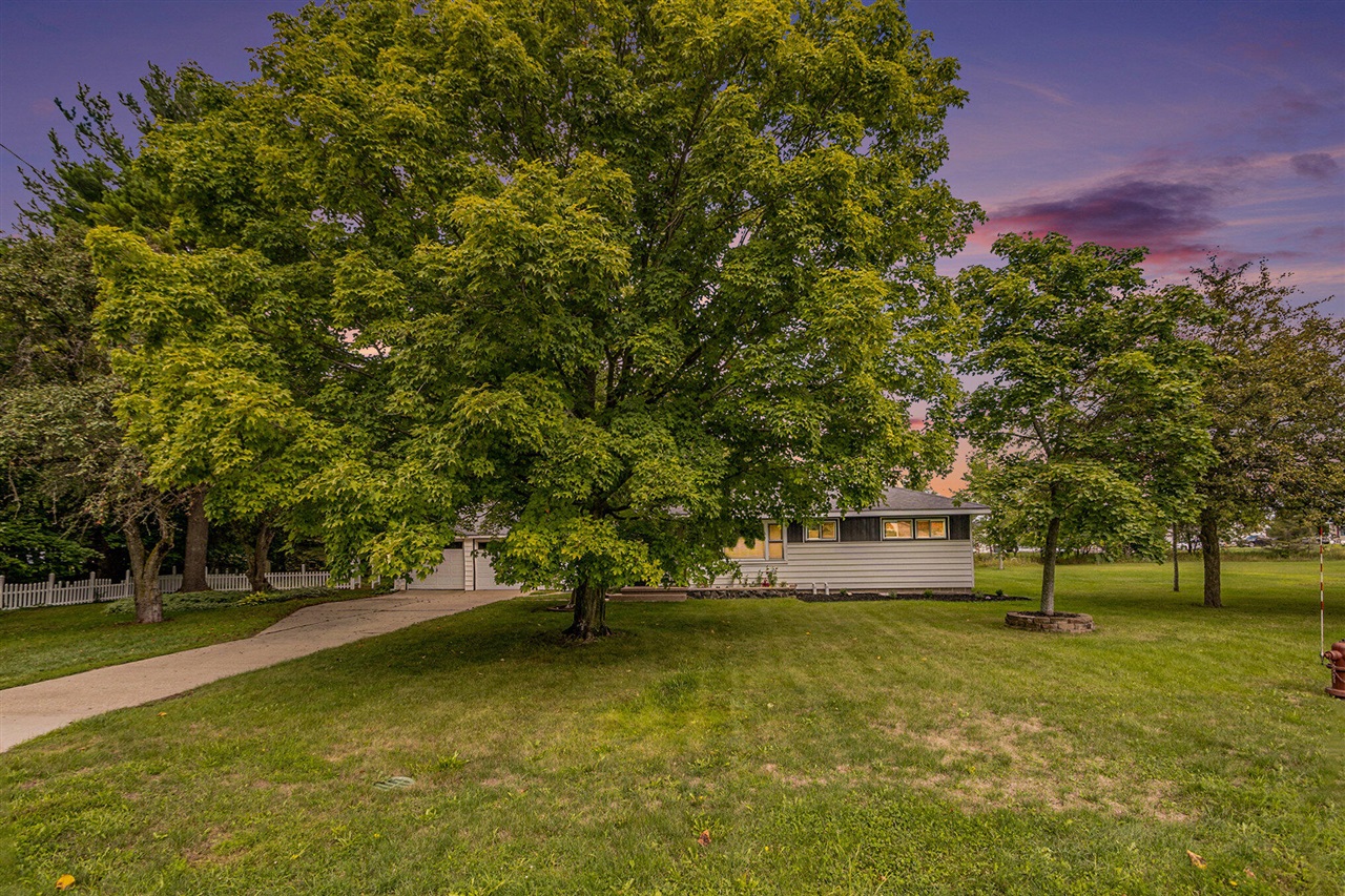 Homes for sale in Scottville, MI | 409 E Broadway Ave, Scottville, MI 49454 | MLS# 70490601