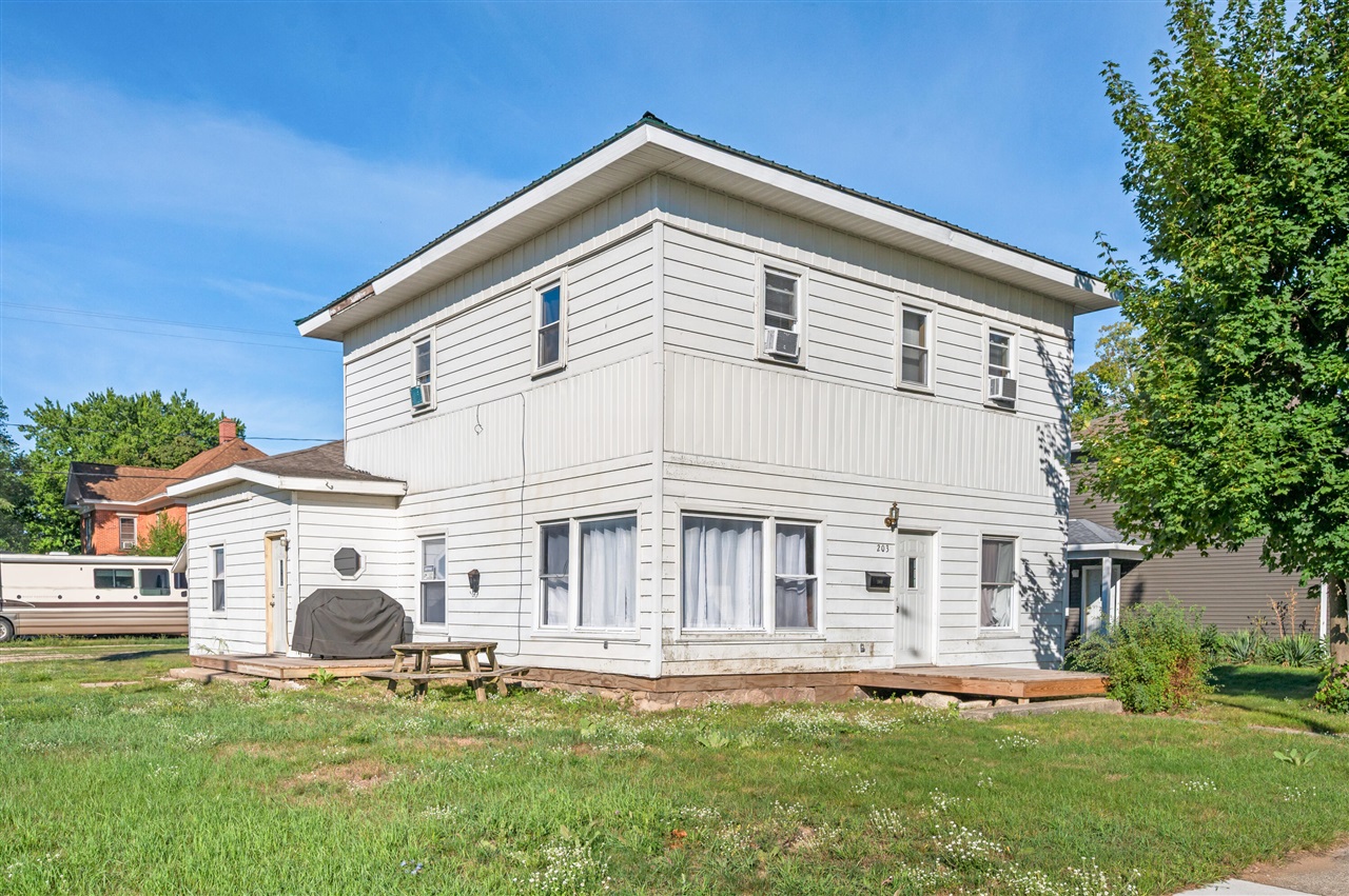 Homes for sale in Big Rapids, MI | 203 N 3rd Ave, Big Rapids, MI 49307 | MLS# 70491030