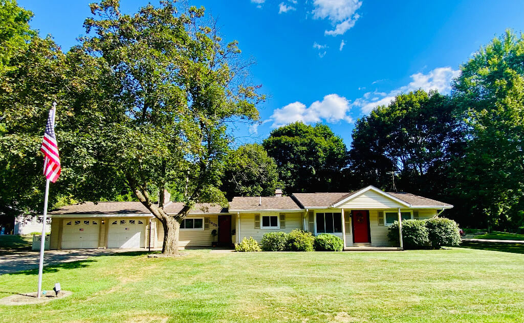 Homes for sale in Bloomfield Hills, MI | 1205 Leinbach Ave, Bloomfield Hills, MI 48302 | MLS# 70491219