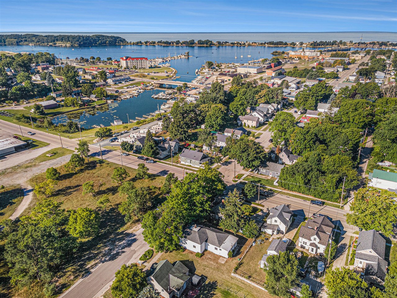 Homes for sale in Ludington, MI | 703 E Dowland, Ludington, MI 49431 | MLS# 70491230