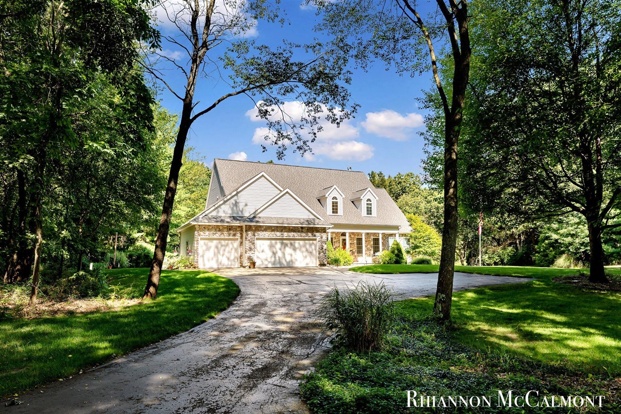 Homes for sale in Rockford, MI | 7775 N Arroyo Vista Dr, Rockford, MI 49341 | MLS# 70491235