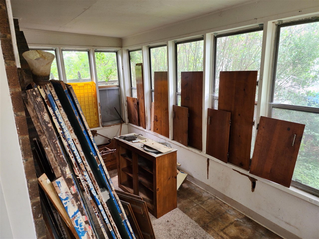 Homes for sale in Kalamazoo, MI | 907 Russell St, Kalamazoo, MI 49001 | MLS# 70491408