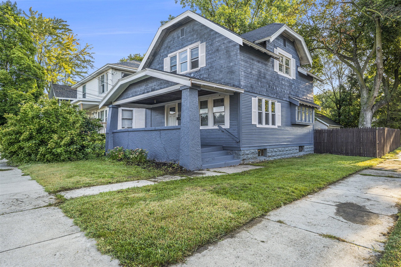 Homes for sale in Grand Rapids, MI | 1032 Lafayette Ave, Grand Rapids, MI 49503 | MLS# 70492011