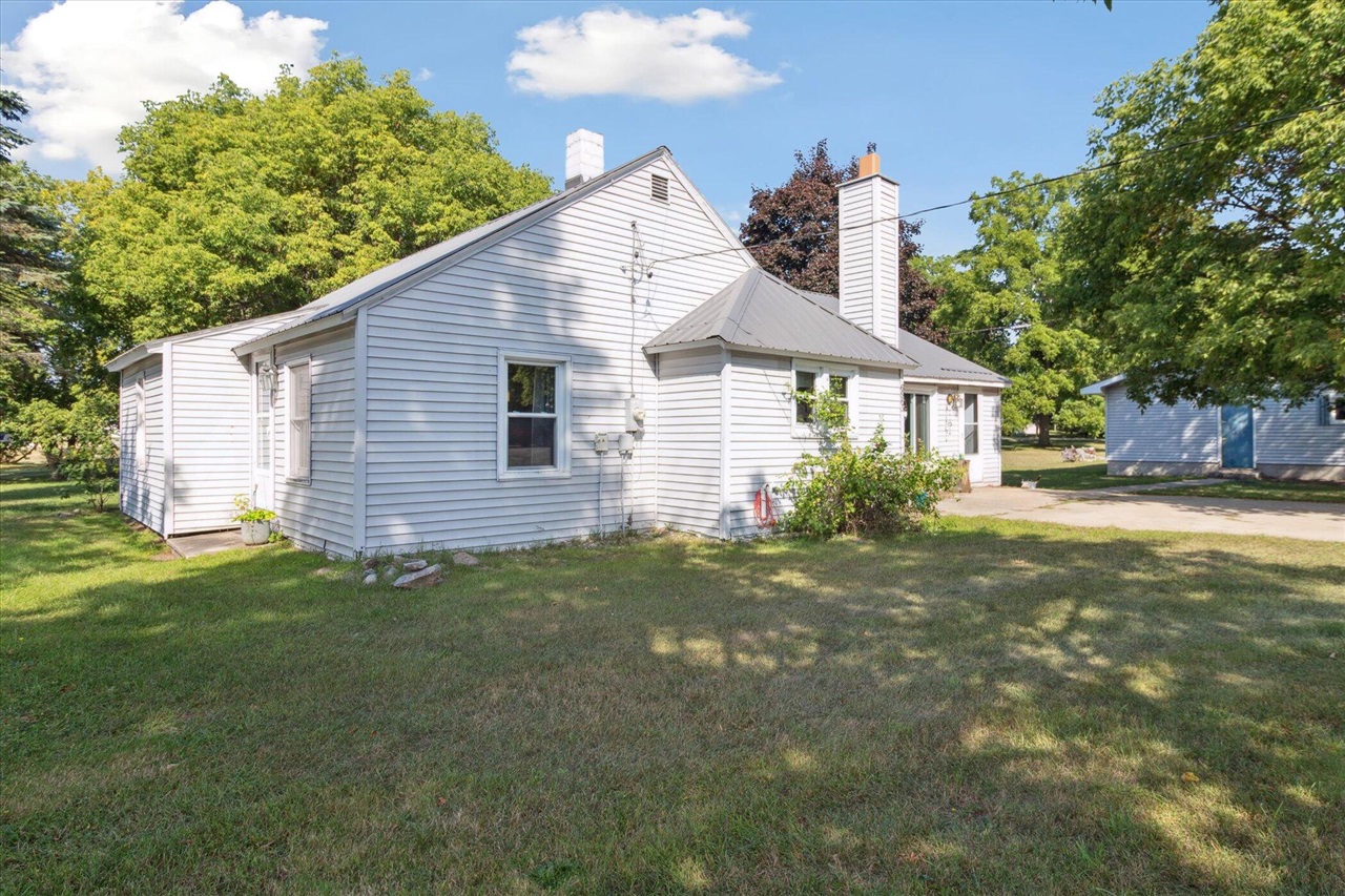 Homes for sale in Chase, MI | 6965 2nd Choice St, Chase, MI 49623 | MLS# 70492064