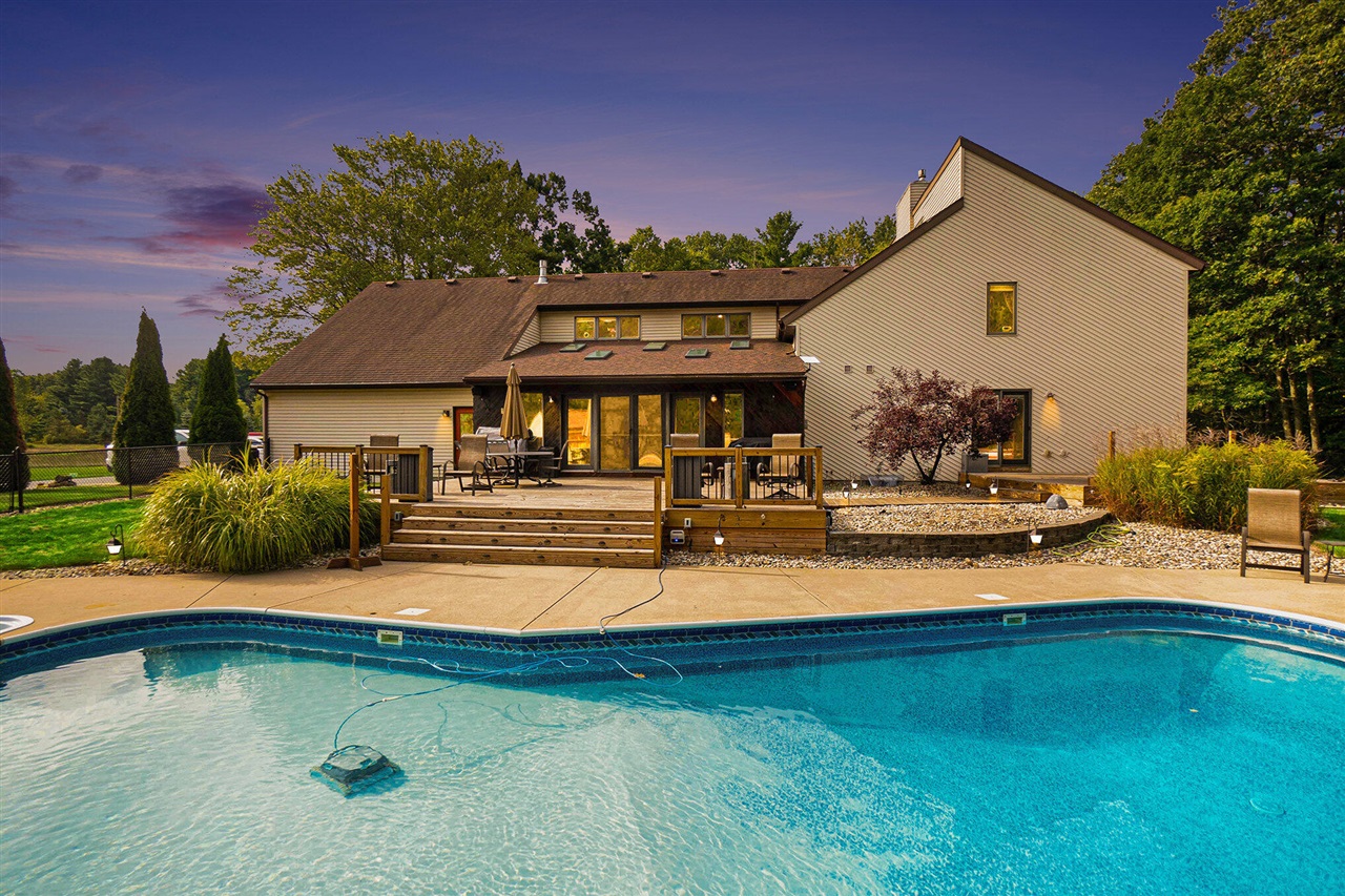 Homes for sale in Fremont, MI | 5821 W 88Th St, Fremont, MI 49412 | MLS# 70492097