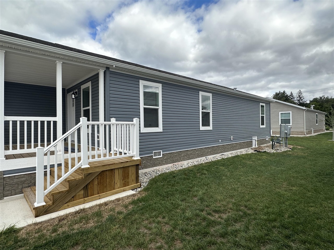 Homes for sale in Norton Shores, MI | 1283 E Ellis Rd #19, Norton Shores, MI 49441 | MLS# 70492200