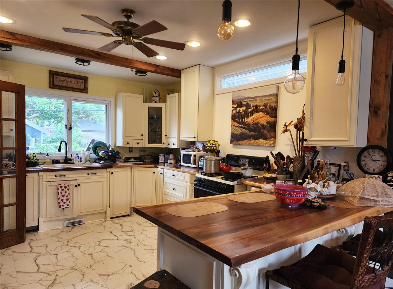 Homes for sale in Detroit, MI | 877 Burlingame St, Detroit, MI 48202 | MLS# 70492331