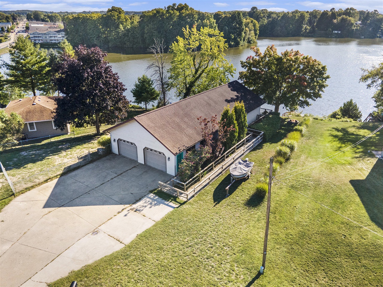 Homes for sale in Hart, MI | 95 Hilltop Dr, Hart, MI 49420 | MLS# 70492359