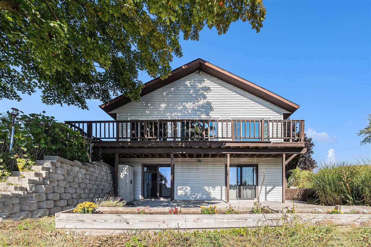 Homes for sale in Hart, MI | 95 Hilltop Dr, Hart, MI 49420 | MLS# 70492359